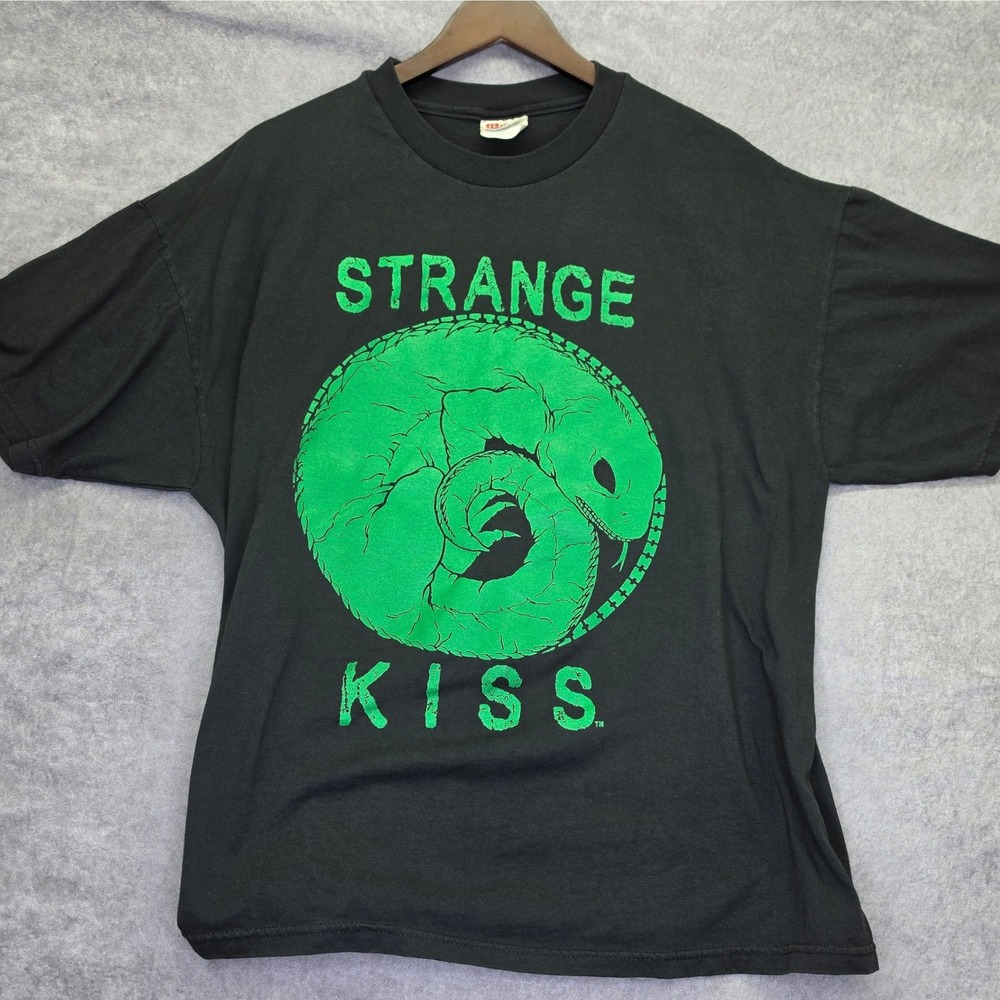 Vintage Hanes Heavyweight Strange Kiss Magician Graphic T-Shirt Black XL 50/50